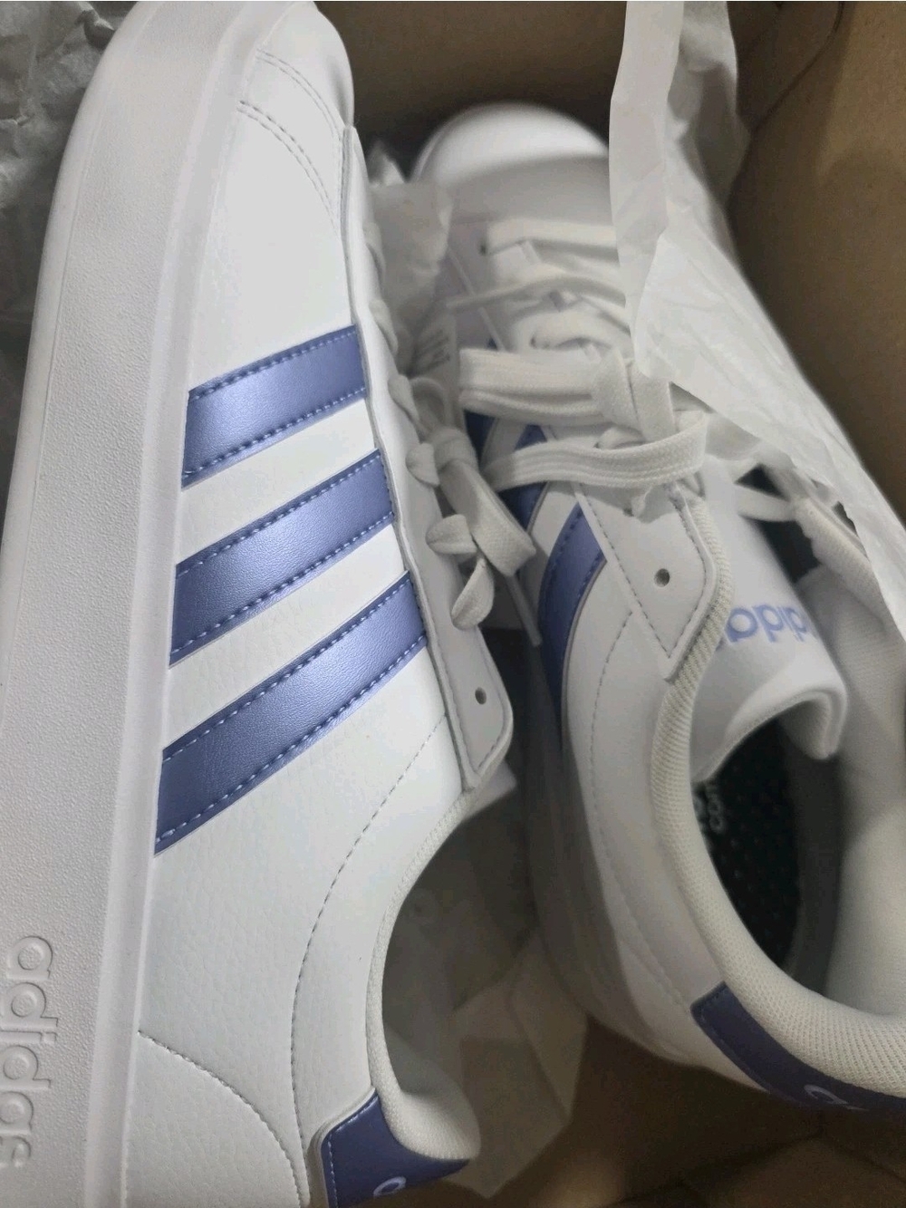 Adidas Womens White Sneakers with Light Purple Stripes Gand Court 2.0 - Picture 4 of 6